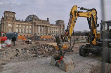 Bundestagsneubau in Berlin könnte über eine Milliarde Euro kosten