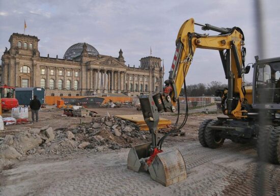 Bundestagsneubau in Berlin könnte über eine Milliarde Euro kosten