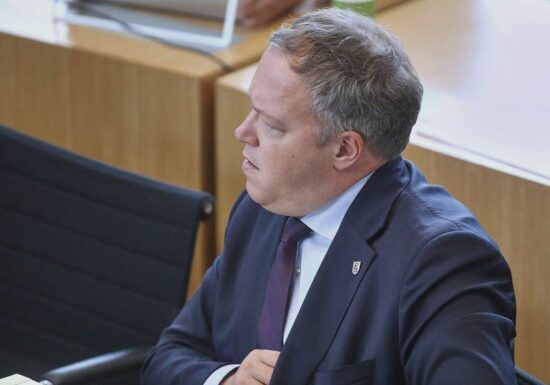 Voigt mahnt schnellere Umsetzung politischer Vorhaben im Bund an