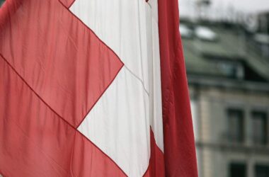 Dutzende Tote bei Bar-Explosion in Schweizer Skiort