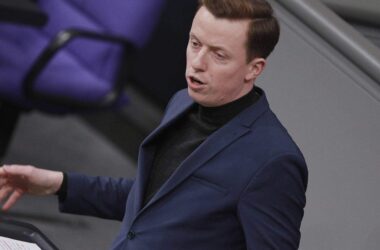 SPD-Außenpolitiker will temporäre Abschiebungen in den Iran stoppen