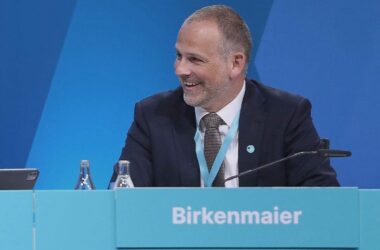 Merz beruft Birkenmaier zum neuen Leiter des Kanzlerbüros