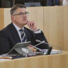 Rhein fordert nationalen Kraftakt für Erhalt des Sozialstaats