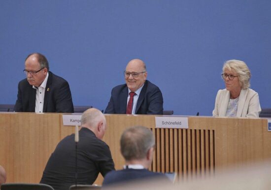 Mindestlohnerhöhung betraf fast fünf Millionen Jobs