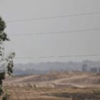 Klöckner besucht "gelbe Zone" des Gazastreifens - Kritik von Grünen