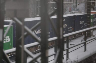 Importpreise zu Jahresbeginn weiter rückläufig