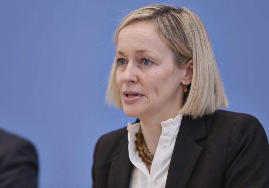 Bundesdatenschützerin gegen pauschales Social-Media-Verbot