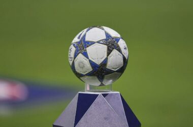 Özoguz kritisiert Fifa-Pläne zur Wiedereingliederung Russlands