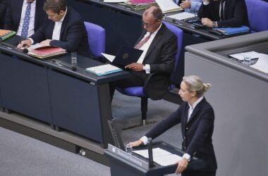 Kaum Veränderung im Politbarometer