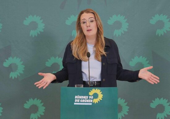 Grüne halten sich Klage gegen Bundeshaushalt offen