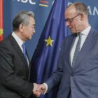 Linke: Merz soll China für Ukraine-Verhandlungen gewinnen