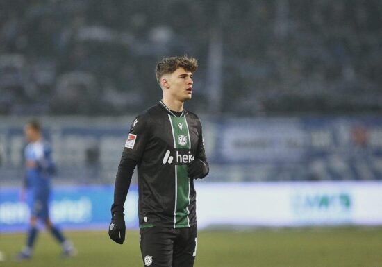 2. Bundesliga: Hannover besiegt Hertha - FCK schlägt Fürth