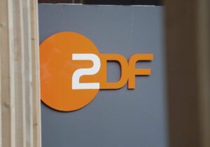 ZDF entschuldigt sich für Fake-Videos im "Heute-Journal"