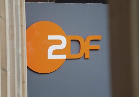 ZDF entschuldigt sich für Fake-Videos im "Heute-Journal"