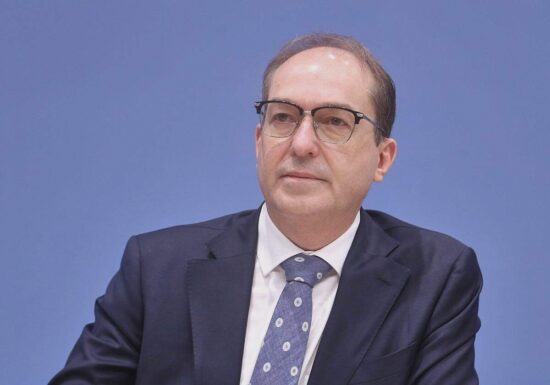 DPolG kritisiert Dobrindts Asylplan als "höchst unseriös"