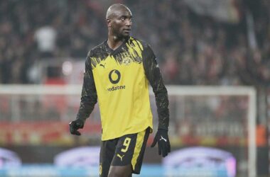 1. Bundesliga: Dortmund gewinnt in Wolfsburg