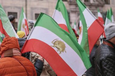 Nouripour dringt auf Betätigungsverbot für Revolutionsgarden