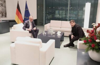 Merz trifft in München Selenskyj, Rubio und Newsom