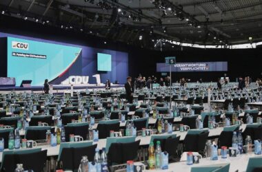 CDU-Parteitag startet - Merz erwartet "wegweisende Entscheidungen"