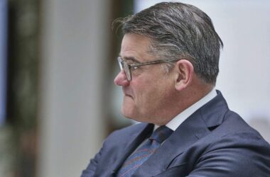 Rhein stellt sich gegen Forderungen von CDU-Wirtschaftsflügeln