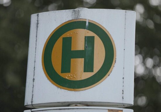 Bundesweite Streiks im kommunalen Nahverkehr angelaufen