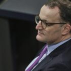 Spahn will "wieder über nukleare Teilhabe reden"