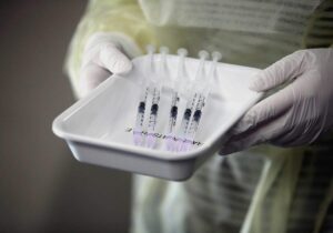 EU-Behörde empfiehlt Kombi-Impfstoff gegen Grippe und Corona