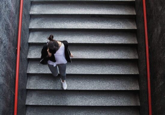 Deutsche Telekom baut KI-Assistenten in Telefonate ein