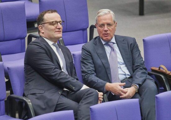 Spahn und Röttgen: Zeit der Illusionen ist vorbei