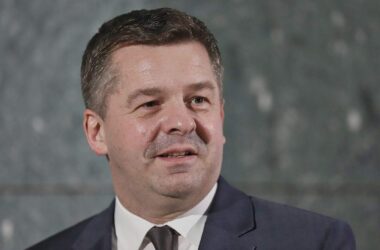 Sachsen-Anhalts Ministerpräsident fordert Ausreise junger Ukrainer