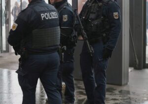 Über 980 Messer- und 2.200 Sexualdelikte an Bahnhöfen und Zügen