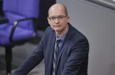 Thüringer AfD fordert schärfere Regeln für Mitarbeiter