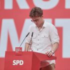 Juso-Chef hält Social-Media-Verbot für nicht durchsetzbar