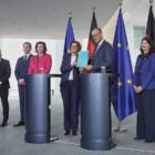 EFI-Gutachten: Expertenkommission übergibt Empfehlungen an Kanzler