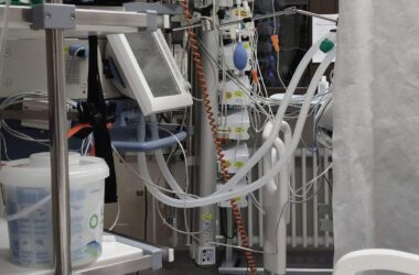 Gesundheitsökonom will höhere Gebühr für Krankenhausaufenthalte