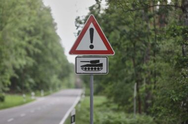 Verkehrsminister fordert neue EU-Regeln für Panzer & Co.