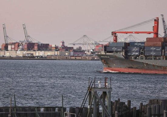 Mehr Exporte im Dezember - China löst USA als Haupthandelspartner ab