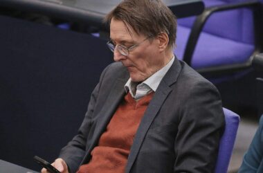 Wartezeiten: Lauterbach fordert Termingarantie bei Fachärzten