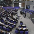 Großteil der AfD-Fraktion boykottiert Trauerfeier für Rita Süssmuth