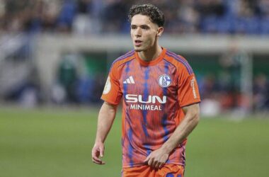 2. Liga: Schalke schlägt Kiel und ist wieder Tabellenführer