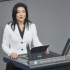 Reiche klagt erneut über geringe Arbeitsstunden in Deutschland