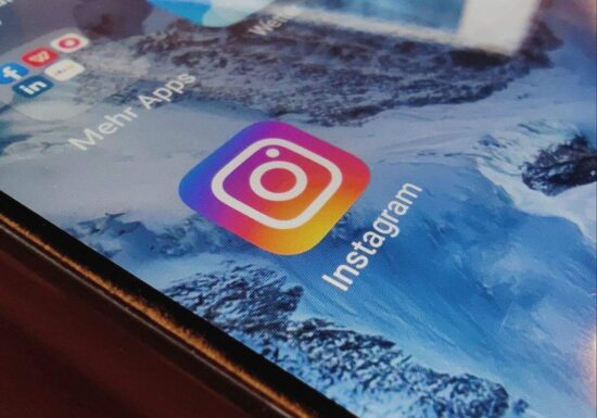 Amthor äußert Bedenken zu Social-Media-Verbot für Jugendliche