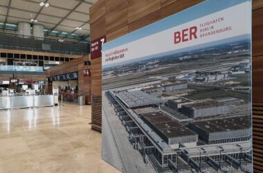 Glatteiswarnungen in Ostdeutschland - keine Starts am Flughafen BER