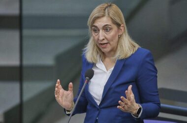 Warken will Eizellenspende per Parlamentsvorstoß legalisieren