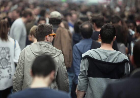 Streeck will breites Maßnahmenpaket bei Social Media