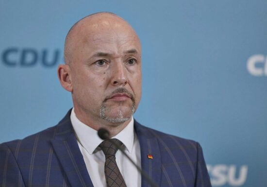 CSU-Landesgruppenchef verteidigt Anti-Grünen-Kurs