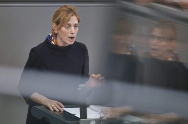 Union weist Kritik an Prien wegen Demokratieprogramm zurück