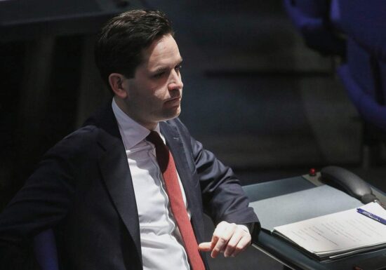 Winkel fordert stärkere Kontrolle des Finanzministers