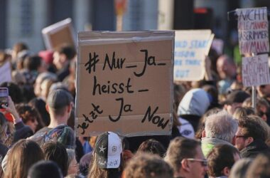 Klöckner kritisiert Debatte über Gewalt gegen Frauen als unehrlich