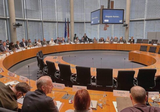 Corona-Aufarbeitung: Forderung nach besserer Pandemie-Vorsorge